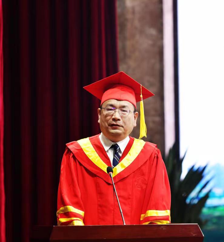 谢明雄.jpg