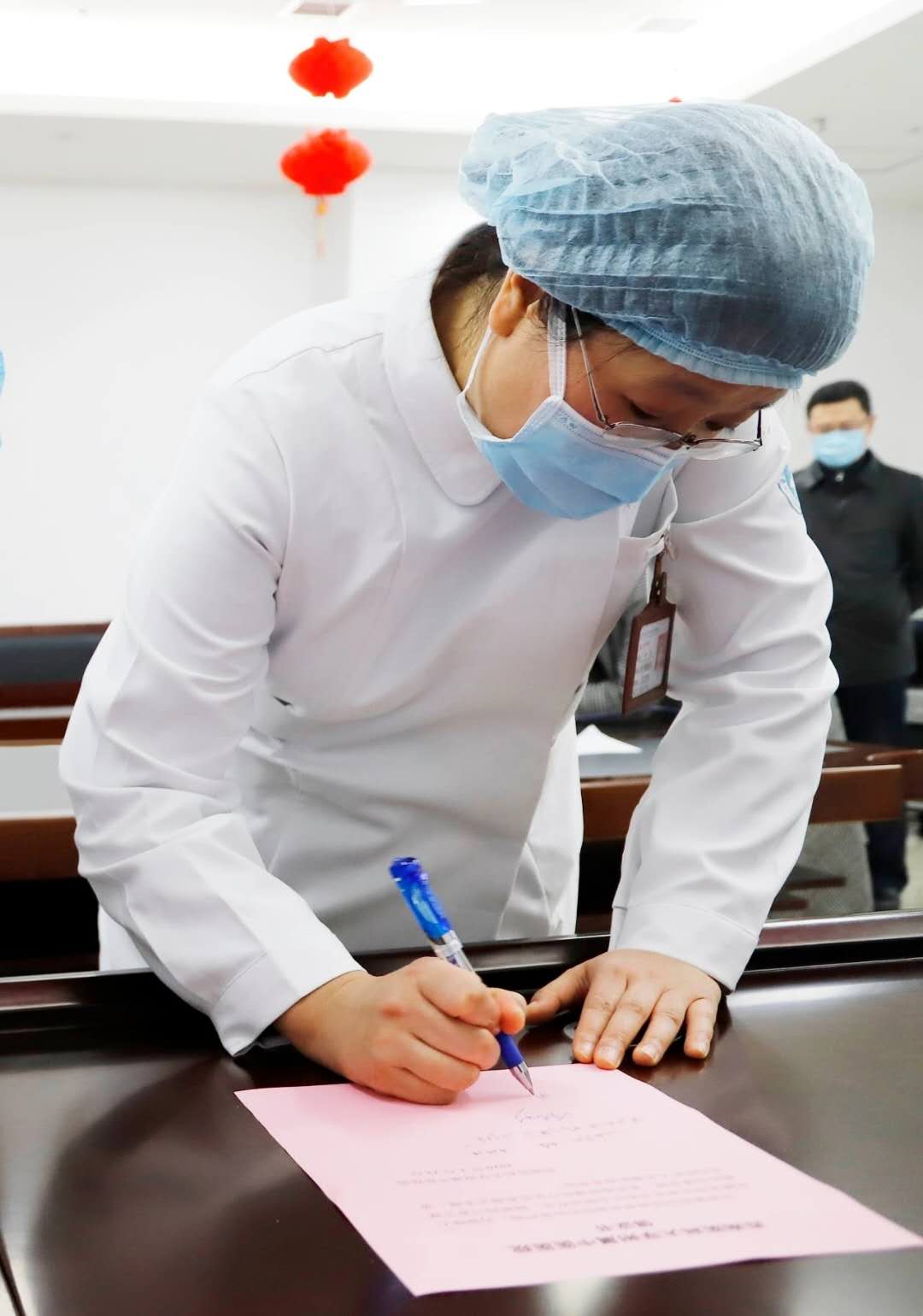 罗英2 (3).jpg
