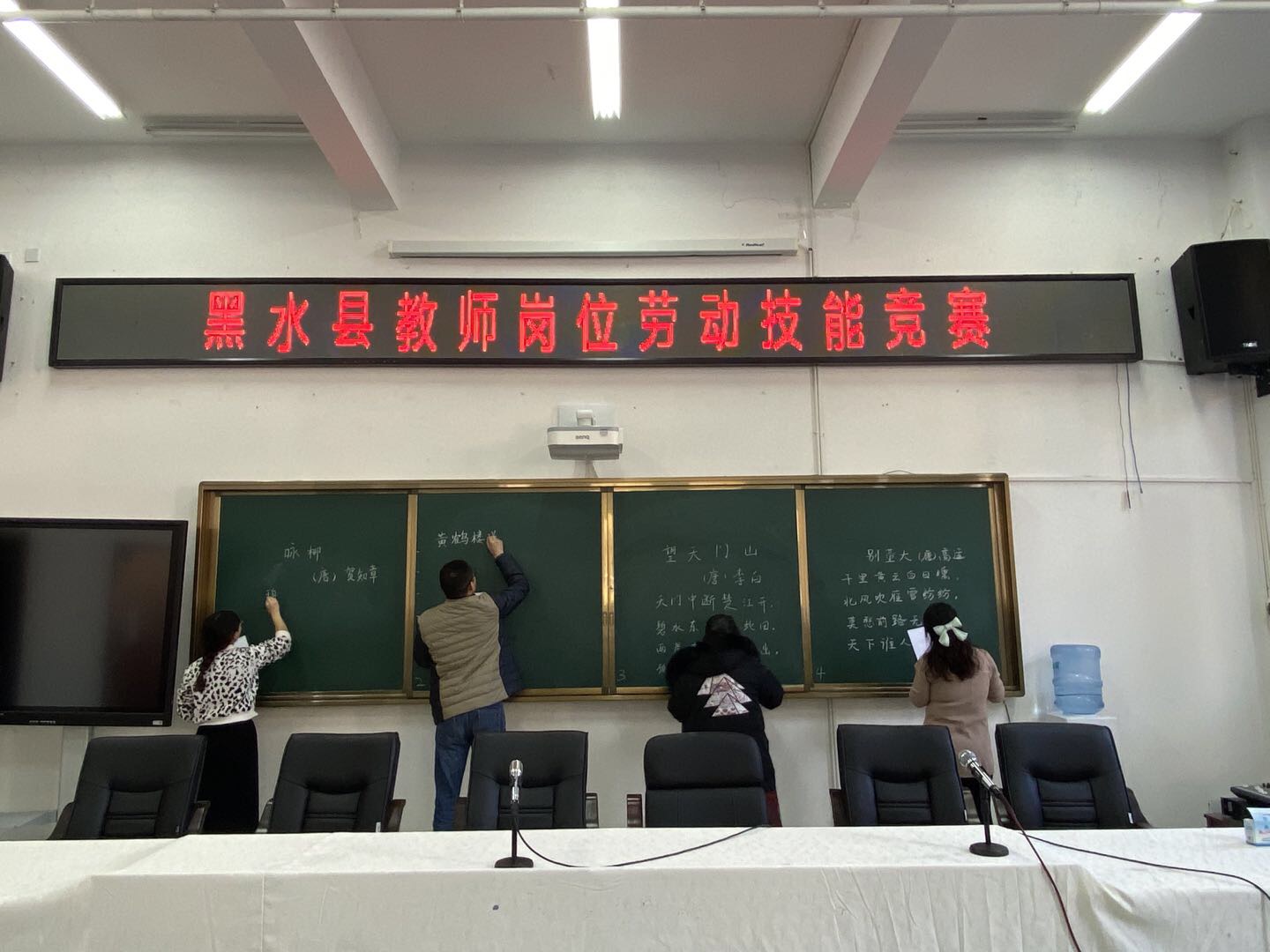 20112092242633.jpg