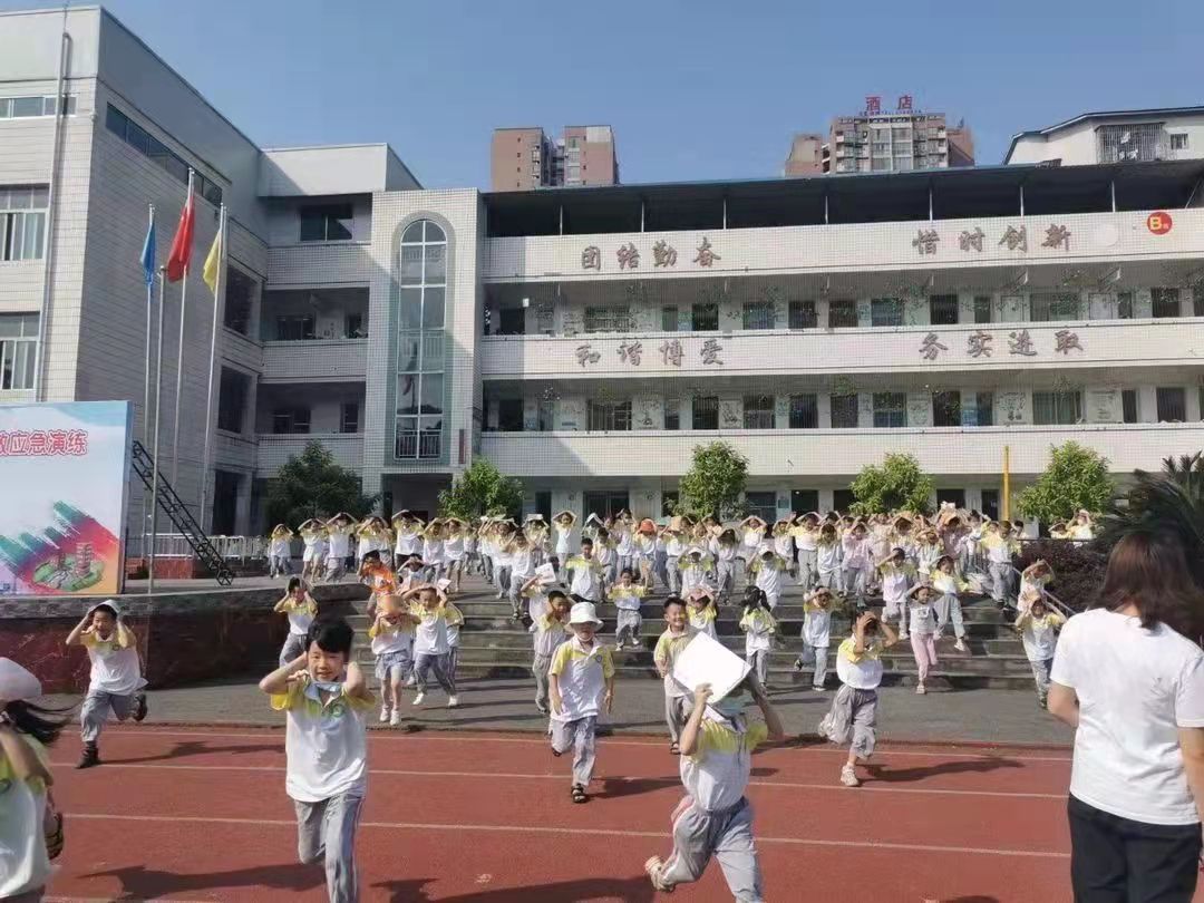 微信图片_20220510143555.jpg
